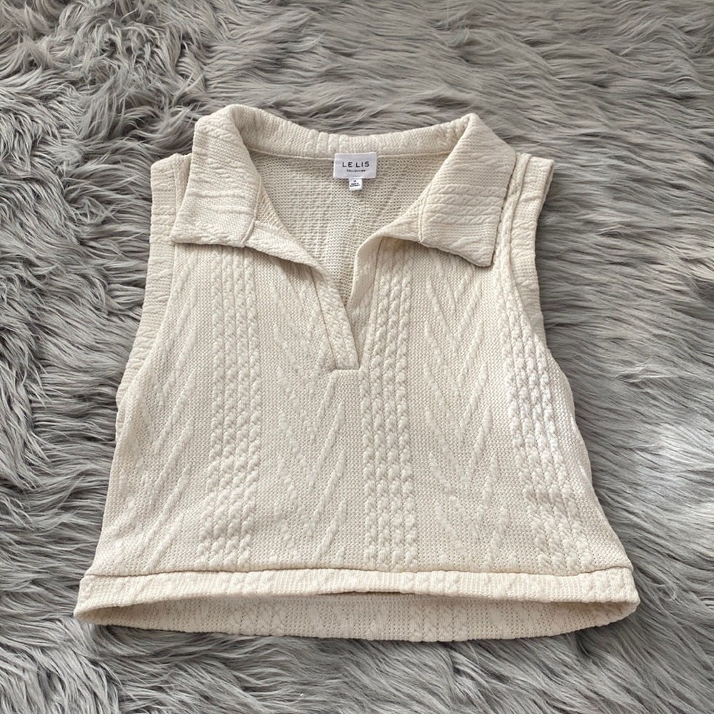 Collared tank top